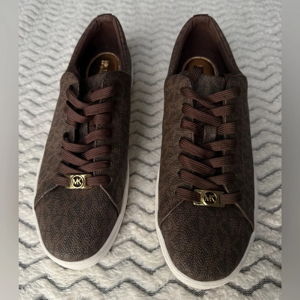 Michael Kors Keaton Brown Gold Logo Round Toe Lace Up Sneakers Shoe Sz 7.5M